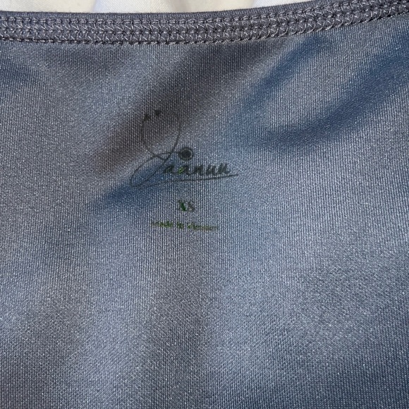 Jannuu Grey Scrubs - Picture 6 of 7